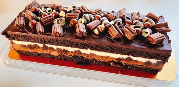 2021年タキシードケーキ