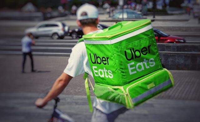 ウーバーイーツUber Eats配達員