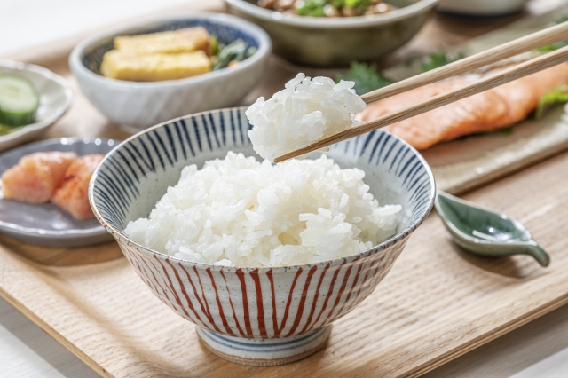 炊き立てのご飯とおかず