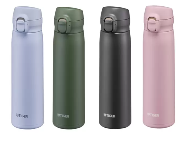 コストコで販売されているTIGERの真空断熱ボトル 0.5L、らくらくキャップ付き。ステンレス製で持ち運びやすく、保温・保冷に便利。商品番号ITEM#74064。