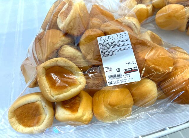 コストコのディナーロール 36個入り ITEM#93009。ふんわり食感で食事に合わせやすい人気定番ベーカリー