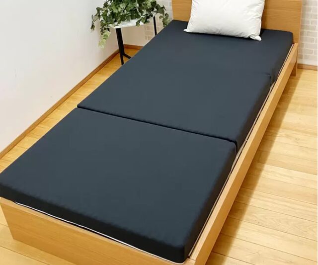 コストコの昭和西川 BODYREST 極厚マットレスDX シングルサイズ 10cm×97cm×195cm ITEM#66287。体をしっかり支える極厚仕様の快眠マットレス
