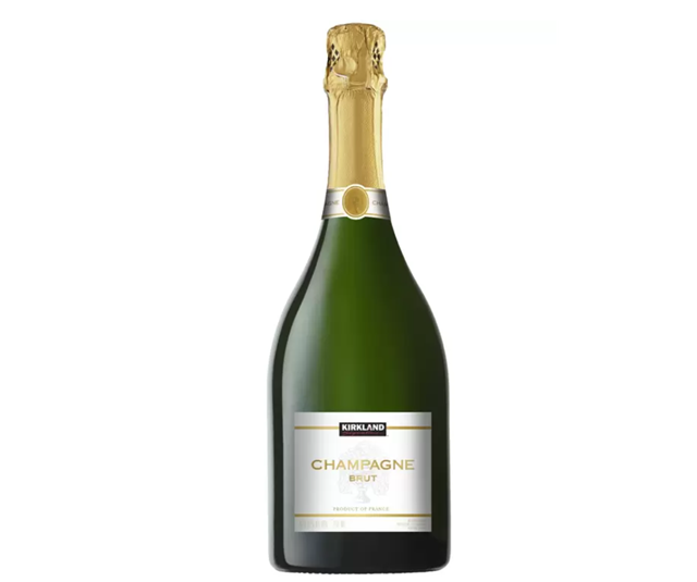コストコ「カークランドシグネチャー シャンパン ブリュット」ITEM#532920。フランス・シャンパーニュ地方で造られた本格辛口シャンパン。きめ細やかな泡と華やかな香り、すっきりとした味わいが特徴。特別な日やギフトにも最適な高品質スパークリングワイン。