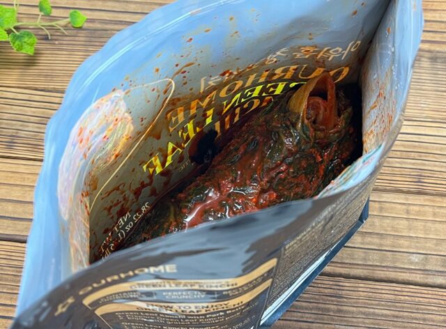 コストコ グリーンリーフ（青葉）キムチ開封する様子