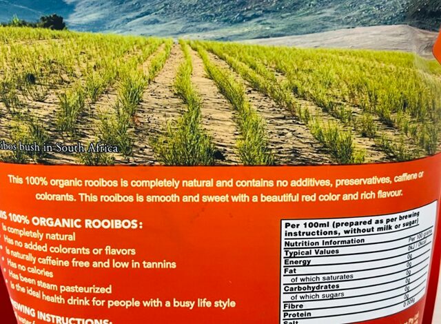 コストコ ルイボスティー ITEM#28977 のパッケージ裏面。南アフリカのルイボス畑の写真が印刷されたデザイン