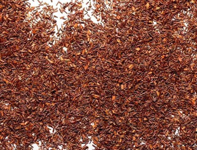 茶色いルイボスティ茶葉