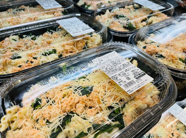 コストコサーモンクリームペンネ90142