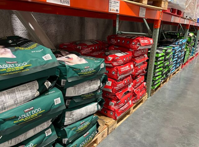 コストコ店舗内 ペットコーナー